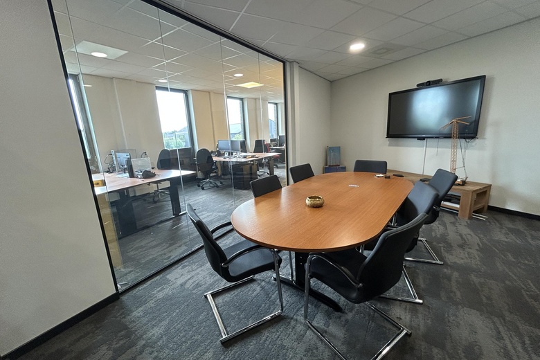 BedrijfsruimteaanDijkleger 24<br/> inVianen