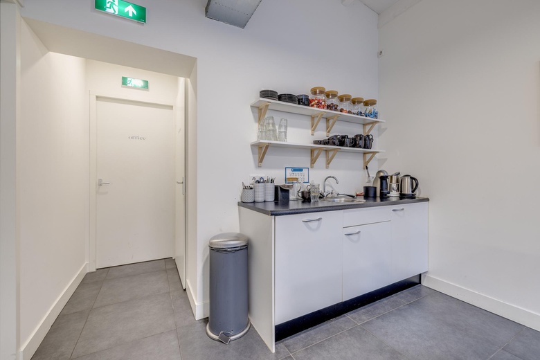 WinkelruimteaanBeekstraat 68<br/> inArnhem WinkelruimteaanBeekstraat 68<br/> inArnhem
