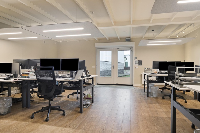 KantoorruimteaanStationsstraat 21<br/> inErmelo KantoorruimteaanStationsstraat 21<br/> inErmelo