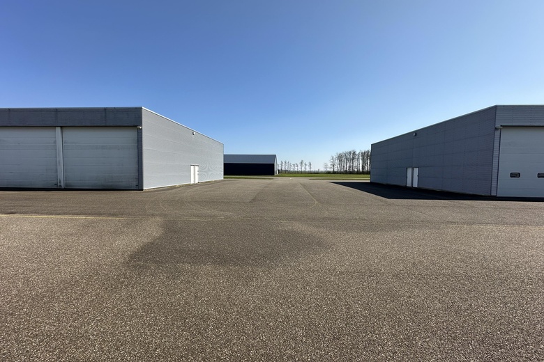 KantoorruimteaanEmoeweg 5<br/> inLelystad KantoorruimteaanEmoeweg 5<br/> inLelystad