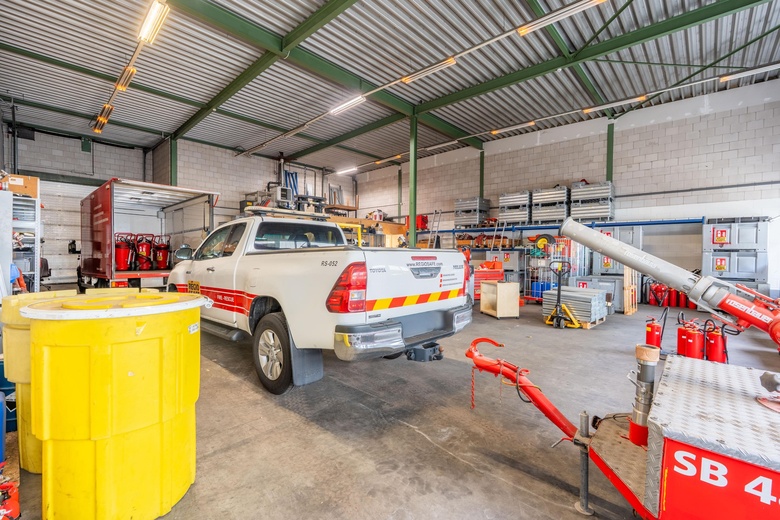 BedrijfsruimteaanWilgenkade 11<br/> inHouten