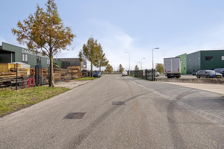 BedrijfsruimteaanHet Bassin 27 c<br/> inVriezenveen