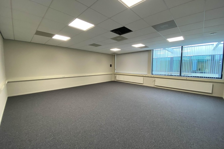 KantoorruimteaanMiddelweg 6 C<br/> inNieuwkuijk