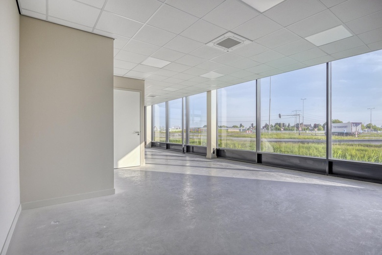 BedrijfsruimteaanHonderdland 996<br/> inMaasdijk