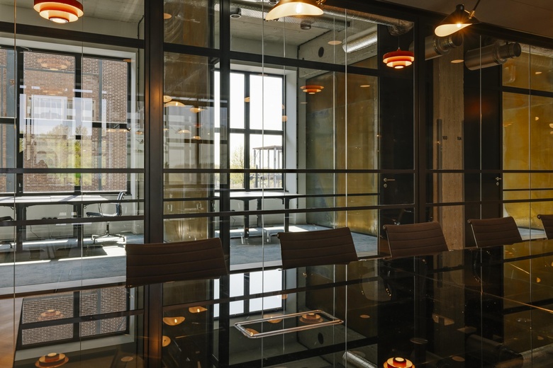 BedrijfsruimteaanHaarlemmerstraatweg 13<br/> inHalfweg