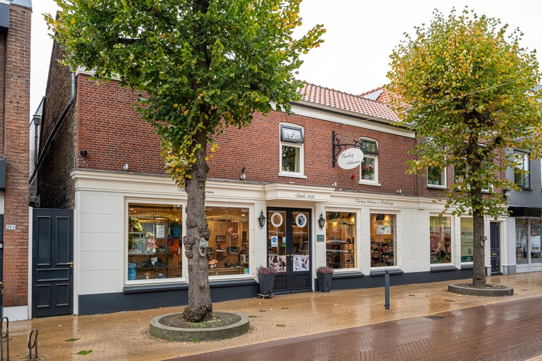Bekijk foto 1 van Langestraat 251 Bekijk foto 1 van Langestraat 251