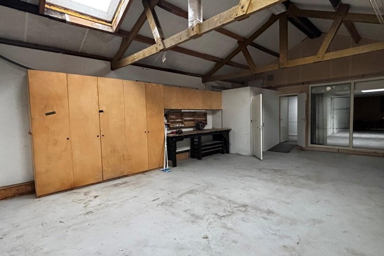 BedrijfsruimteaanMeester Willem Schorerstraat 4<br/> inHoofdplaat