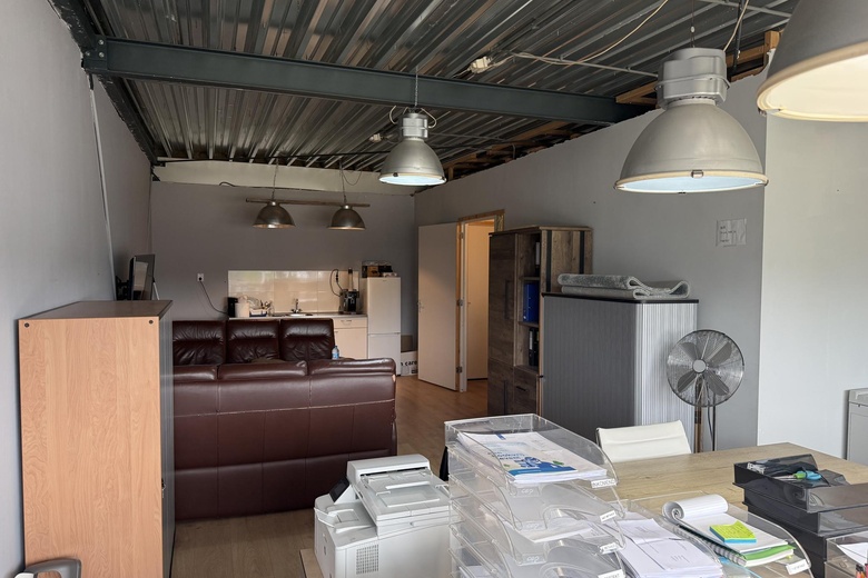 BedrijfsruimteaanSamsonweg 26 D<br/> inWormerveer