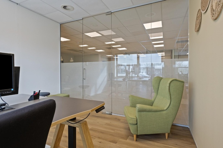 KantoorruimteaanLangesteijn 112<br/> inHendrik-Ido-Ambacht KantoorruimteaanLangesteijn 112<br/> inHendrik-Ido-Ambacht