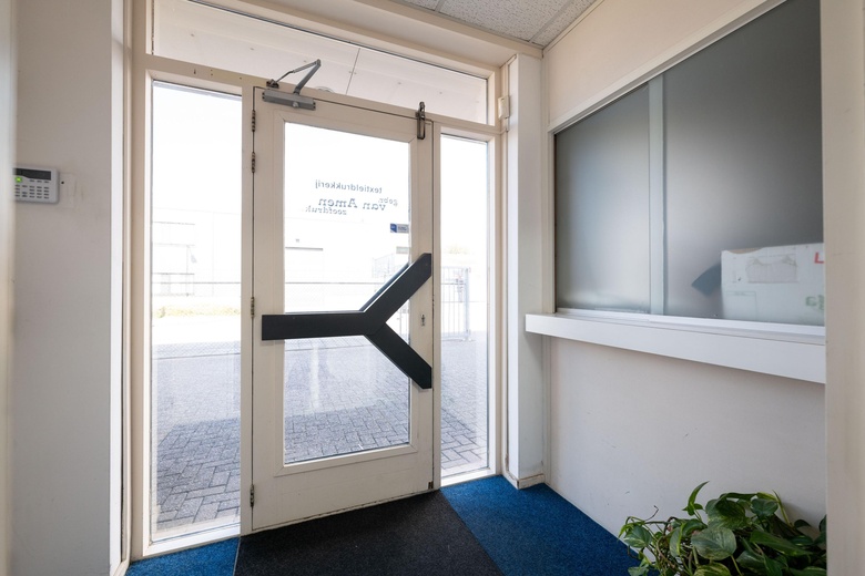 BedrijfsruimteaanDaltonweg 7<br/> inHellevoetsluis