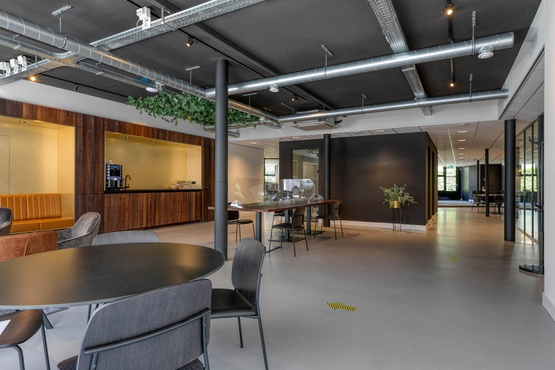 Bekijk foto 1 van Laanstraat 122 - 124