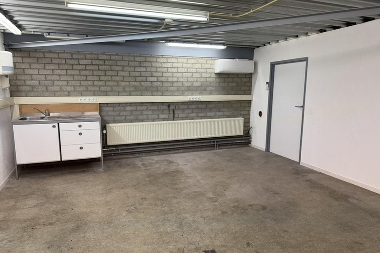 BedrijfsruimteaanHofdwarsweg 20<br/> inGeleen