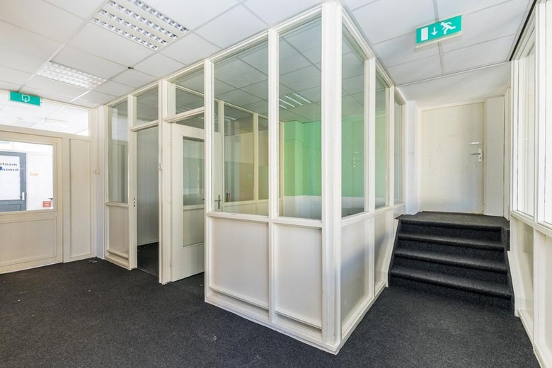 KantoorruimteaanPiekstraat 15 35<br/> inRotterdam KantoorruimteaanPiekstraat 15 35<br/> inRotterdam