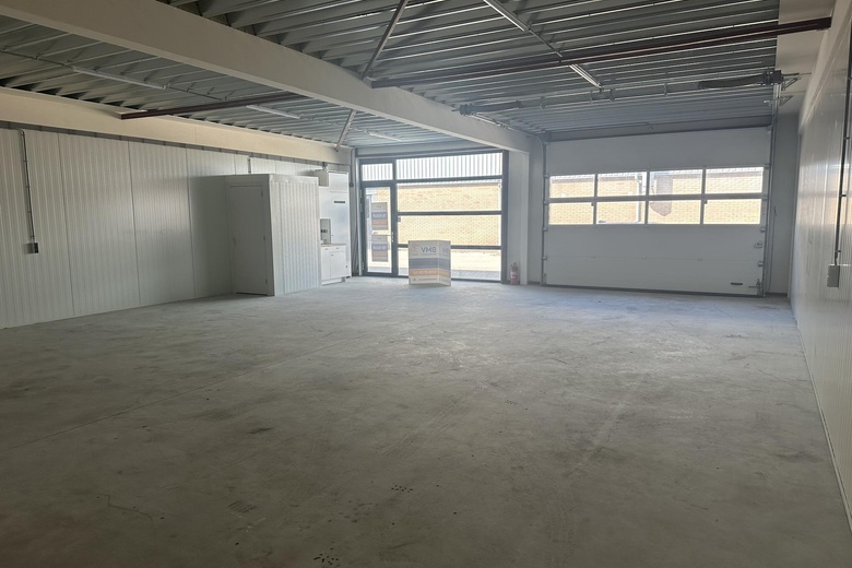 BedrijfsruimteaanLageweg 22 14<br/> inDreumel BedrijfsruimteaanLageweg 22 14<br/> inDreumel
