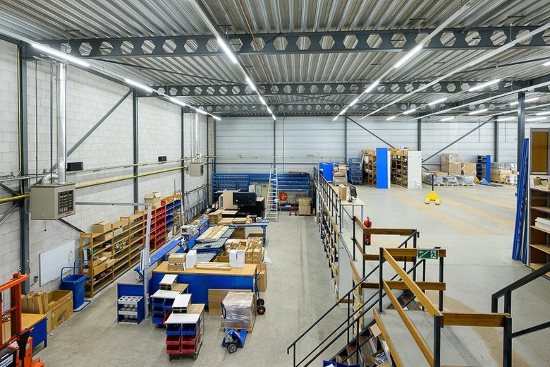 BedrijfsruimteaanSchuttevaerweg 19<br/> inRotterdam BedrijfsruimteaanSchuttevaerweg 19<br/> inRotterdam