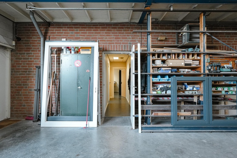 BedrijfsruimteaanBreedijk 19<br/> inHelmond BedrijfsruimteaanBreedijk 19<br/> inHelmond