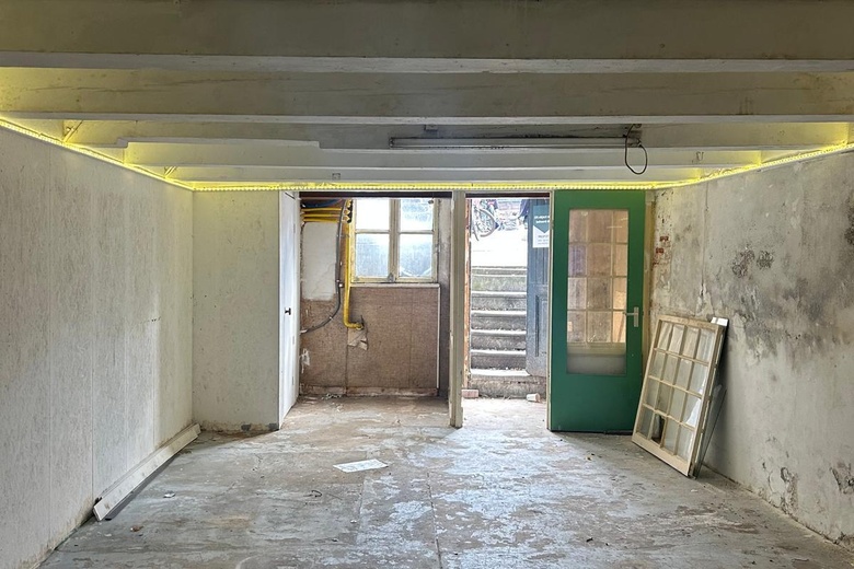 BedrijfsruimteaanOudezijds Voorburgwal 332<br/> inAmsterdam