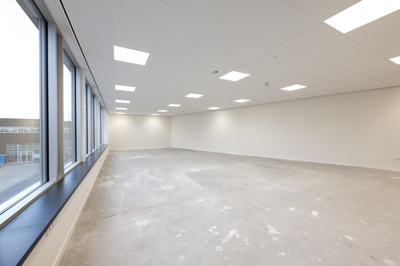 BedrijfsruimteaanBrandenburgbaan 4 - 4<br/> inRotterdam