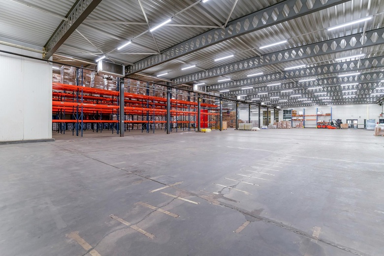 BedrijfsruimteaanJules Verneweg 76<br/> inTilburg