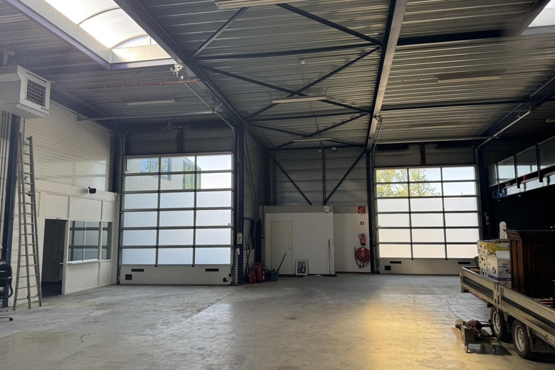 BedrijfsruimteaanHoofdweg 82<br/> inCapelle aan den IJssel