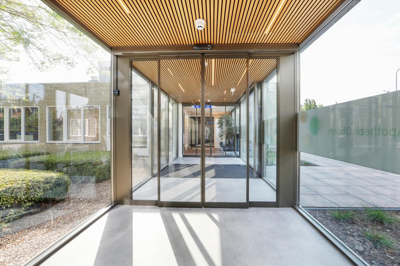 KantoorruimteaanOverweg 2 A<br/> inObdam KantoorruimteaanOverweg 2 A<br/> inObdam