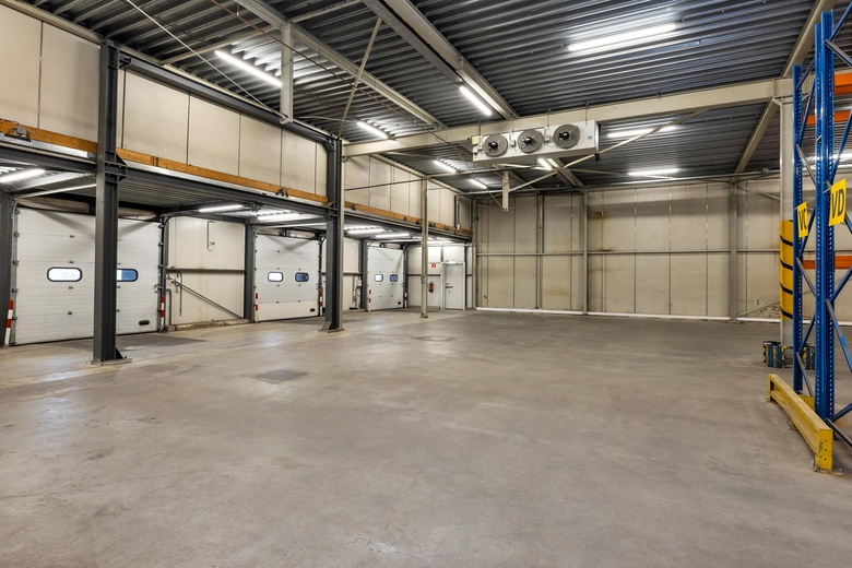 BedrijfsruimteaanPanovenweg 10<br/> inTiel