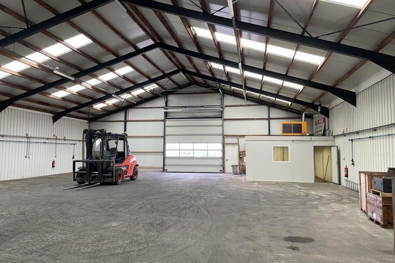 BedrijfsruimteaanKloosterweg 15<br/> inKapelle