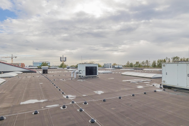 BedrijfsruimteaanZaalbergweg 9<br/> inLeiden BedrijfsruimteaanZaalbergweg 9<br/> inLeiden