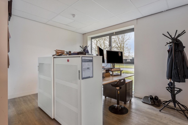 BedrijfsruimteaanZandzuigerstraat 52<br/> inAlmere BedrijfsruimteaanZandzuigerstraat 52<br/> inAlmere