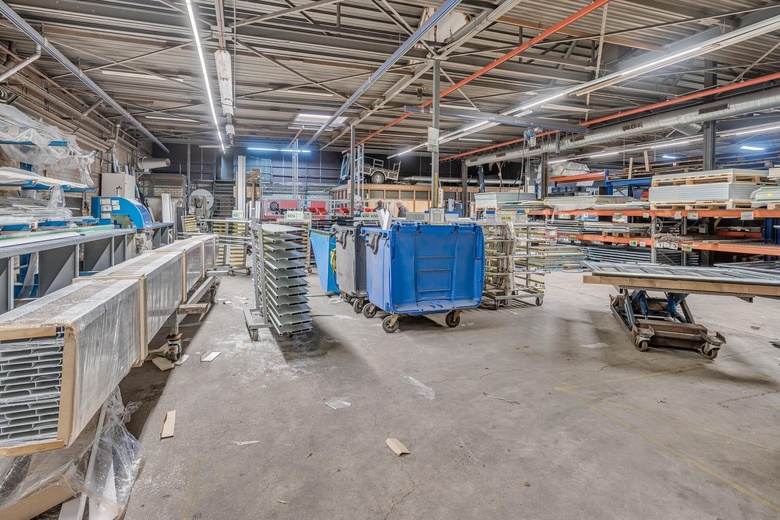 BedrijfsruimteaanOploseweg 10<br/> inOverloon BedrijfsruimteaanOploseweg 10<br/> inOverloon