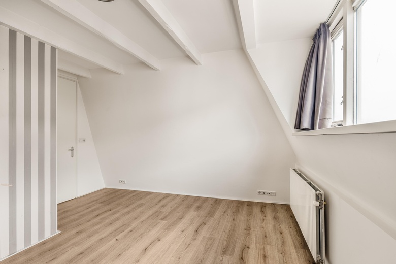 WinkelruimteaanZeestraat 44<br/> inBeverwijk WinkelruimteaanZeestraat 44<br/> inBeverwijk