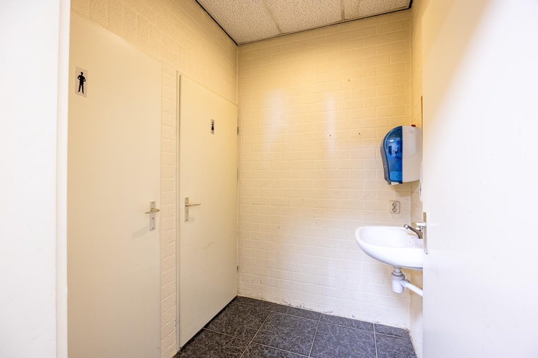 WinkelruimteaanSchoolstraat 7<br/> inVenray WinkelruimteaanSchoolstraat 7<br/> inVenray