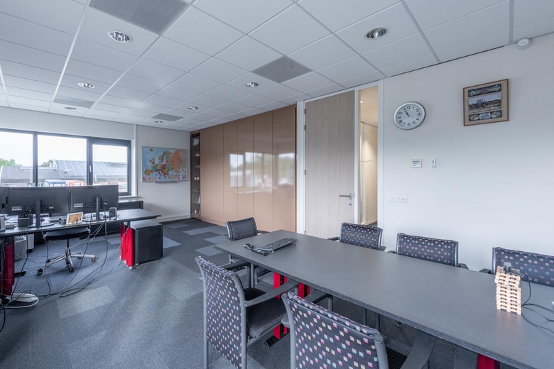 BedrijfsruimteaanStaalwijk 21<br/> inDronten