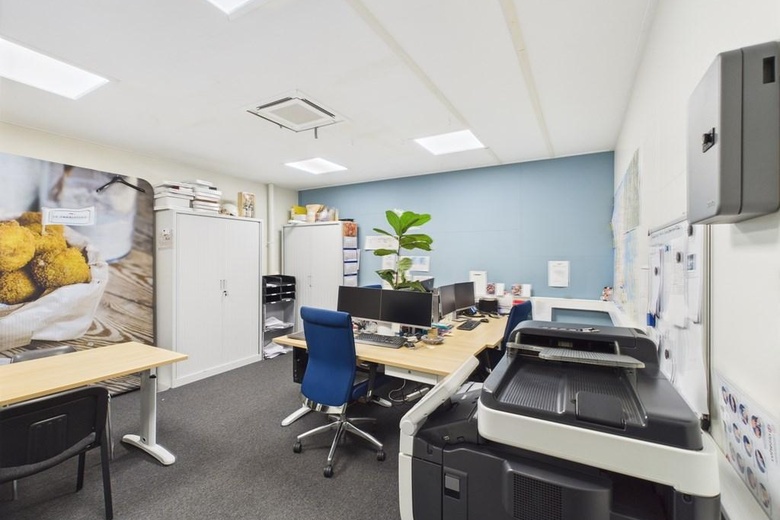 BedrijfsruimteaanExpeditieweg 68<br/> inOostburg