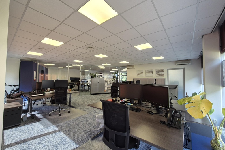 KantoorruimteaanLotustuin 99<br/> inRotterdam