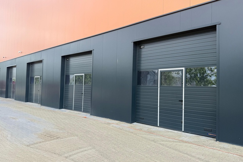 Bedrijfsruimte Oude-Tonge - Energiebaan 4 a 10 - Foto 2