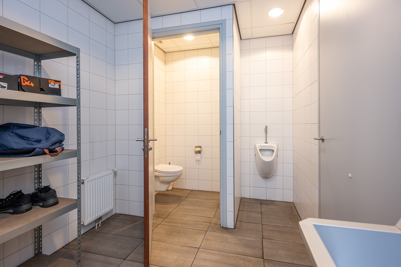 BedrijfsruimteaanDe Hofjes 44<br/> inMiddelharnis BedrijfsruimteaanDe Hofjes 44<br/> inMiddelharnis