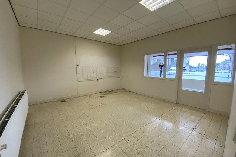 WinkelruimteaanMarktplein 12<br/> inGeulle WinkelruimteaanMarktplein 12<br/> inGeulle