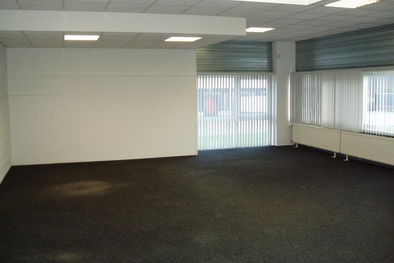 BedrijfsruimteaanDe Grens 18 c<br/> inHeijen