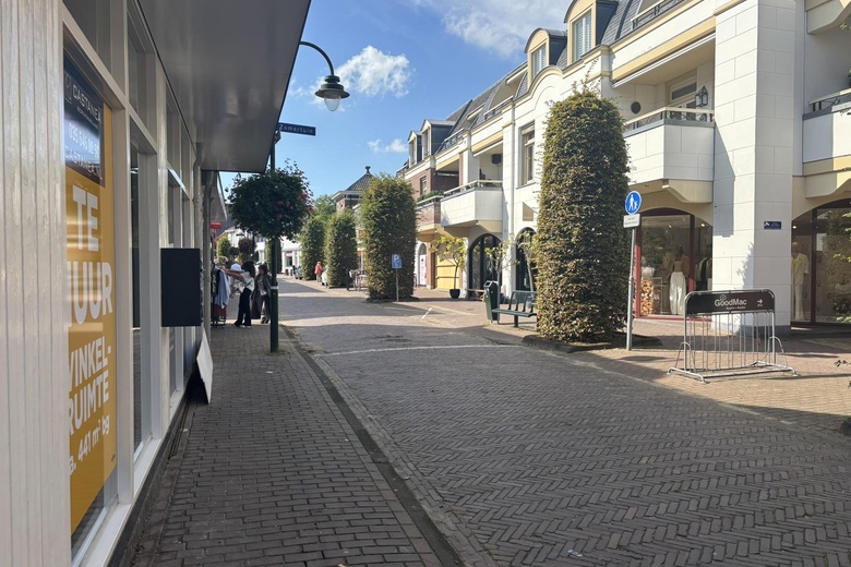 WinkelruimteaanNieuweweg 13 d<br/> inLaren