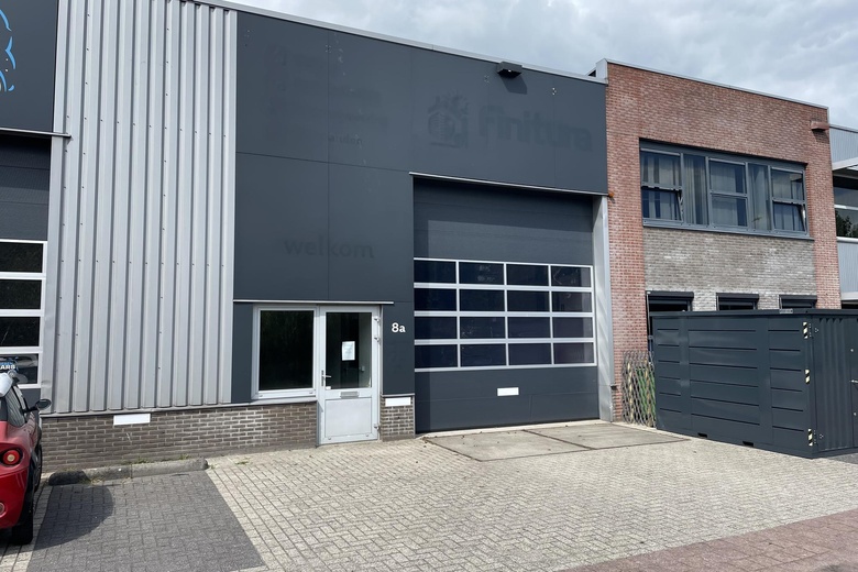 BedrijfsruimteaanBezembinder 8 a<br/> inNijkerk