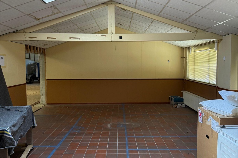 Bedrijfsruimteaanvan Lenneplaan 69 A<br/> inSoest Bedrijfsruimteaanvan Lenneplaan 69 A<br/> inSoest