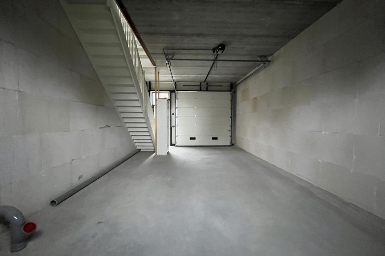 BedrijfsruimteaanGroningenhaven 1 6<br/> inNieuwegein