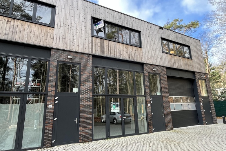 BedrijfsruimteaanAmersfoortsestraat 76 42<br/> inSoesterberg
