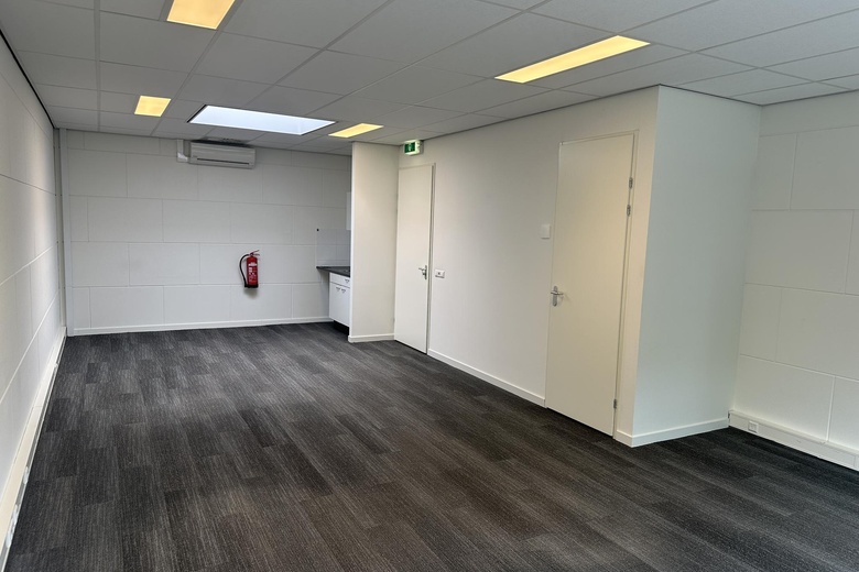 KantoorruimteaanA. van Leeuwenhoekweg 38 A 6<br/> inAlphen aan den Rijn