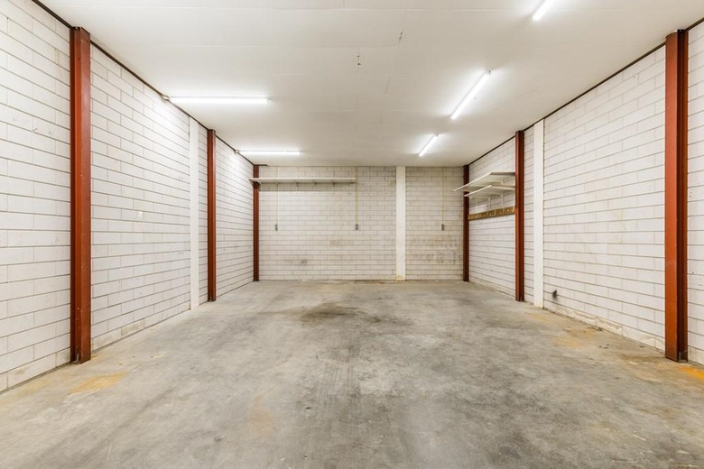 BedrijfsruimteaanAmbachtsweg 39 E<br/> inPijnacker