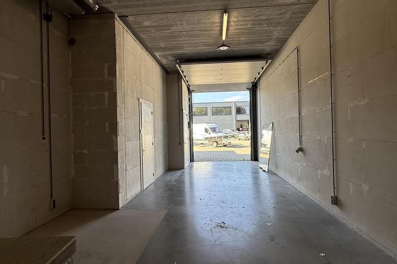 BedrijfsruimteaanIndustrieweg 71<br/> inDuivendrecht BedrijfsruimteaanIndustrieweg 71<br/> inDuivendrecht