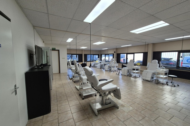 Kantoorruimteaande Oude Veiling 72<br/> inZwaag