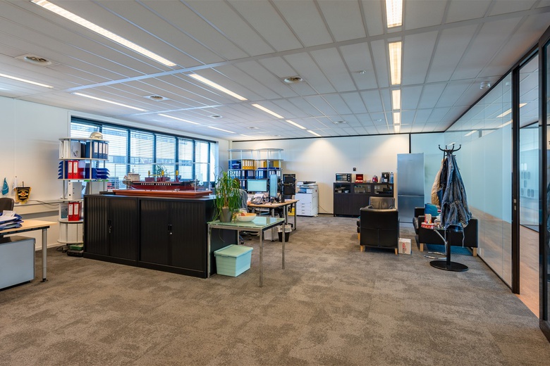 KantoorruimteaanWaalhaven O.z. 83 A<br/> inRotterdam