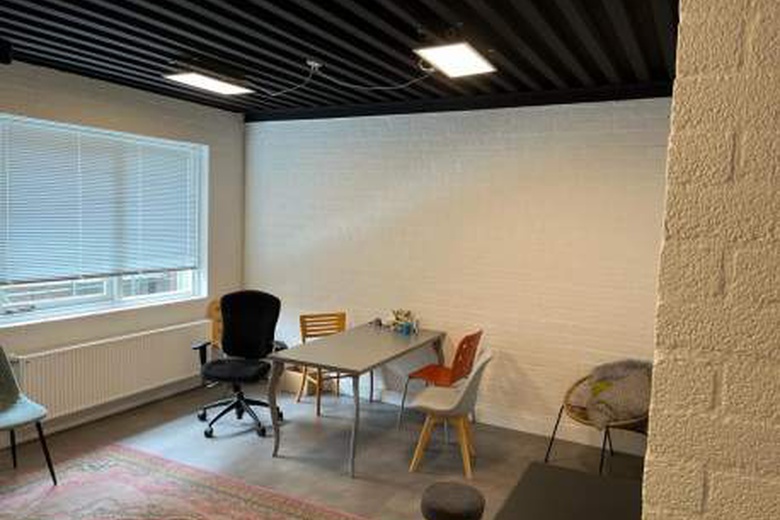 KantoorruimteaanBisschop Zwijsenstraat 35 Begane grond<br/> inTilburg KantoorruimteaanBisschop Zwijsenstraat 35 Begane grond<br/> inTilburg